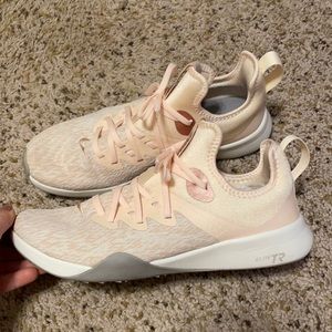 Nike Elite TR running shoes size 10
